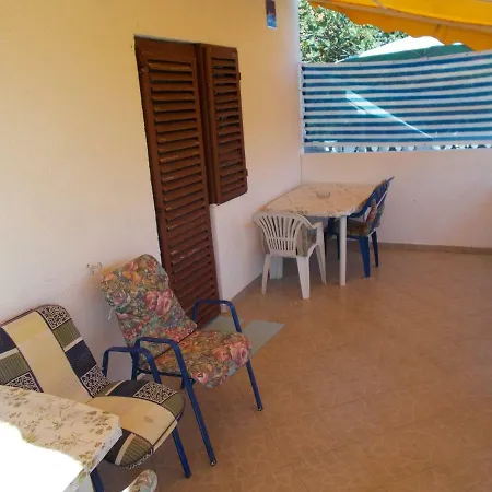 031 Apartment *